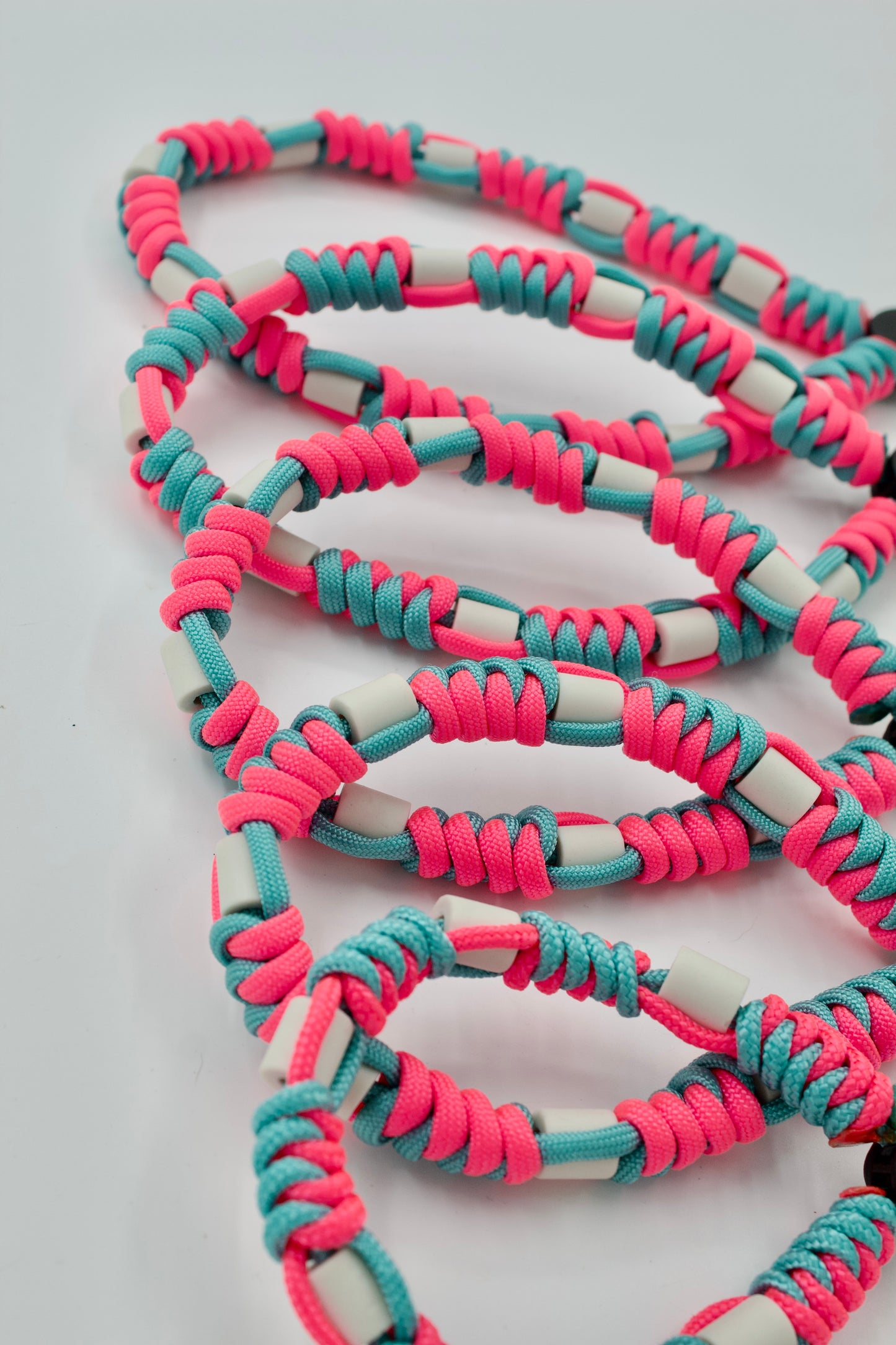 Anti-tekenband - Paracord - FLUO collectie PINK