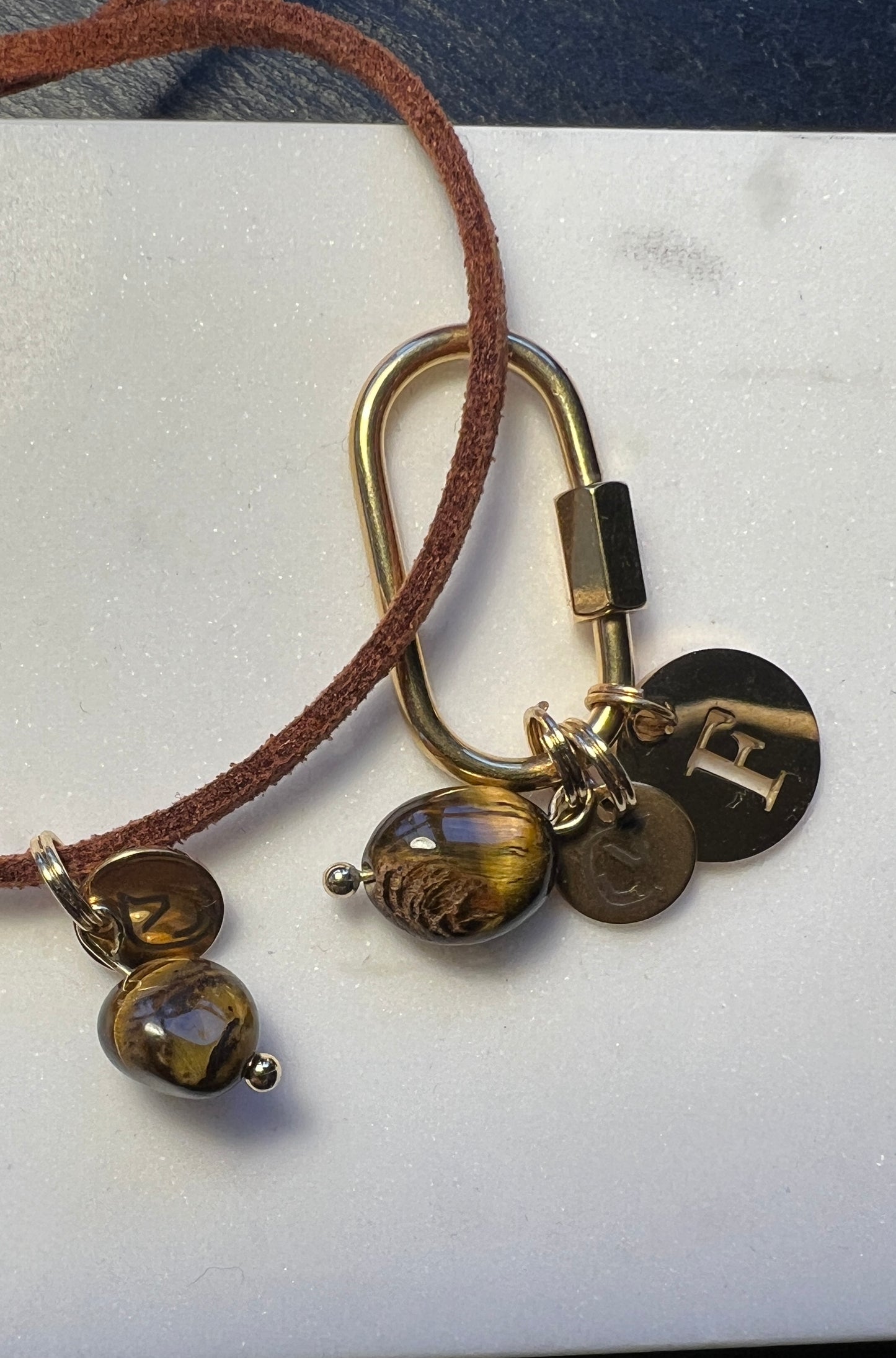 Lucky Charms - Pure Protection - Tijgeroog - Bruin gevlamd