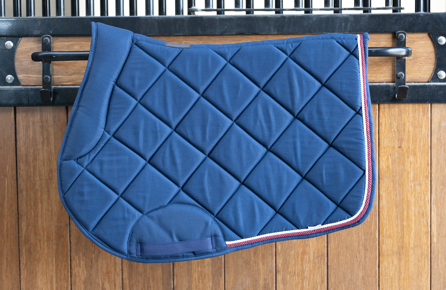 Leon - Midnight Blue & Red finish