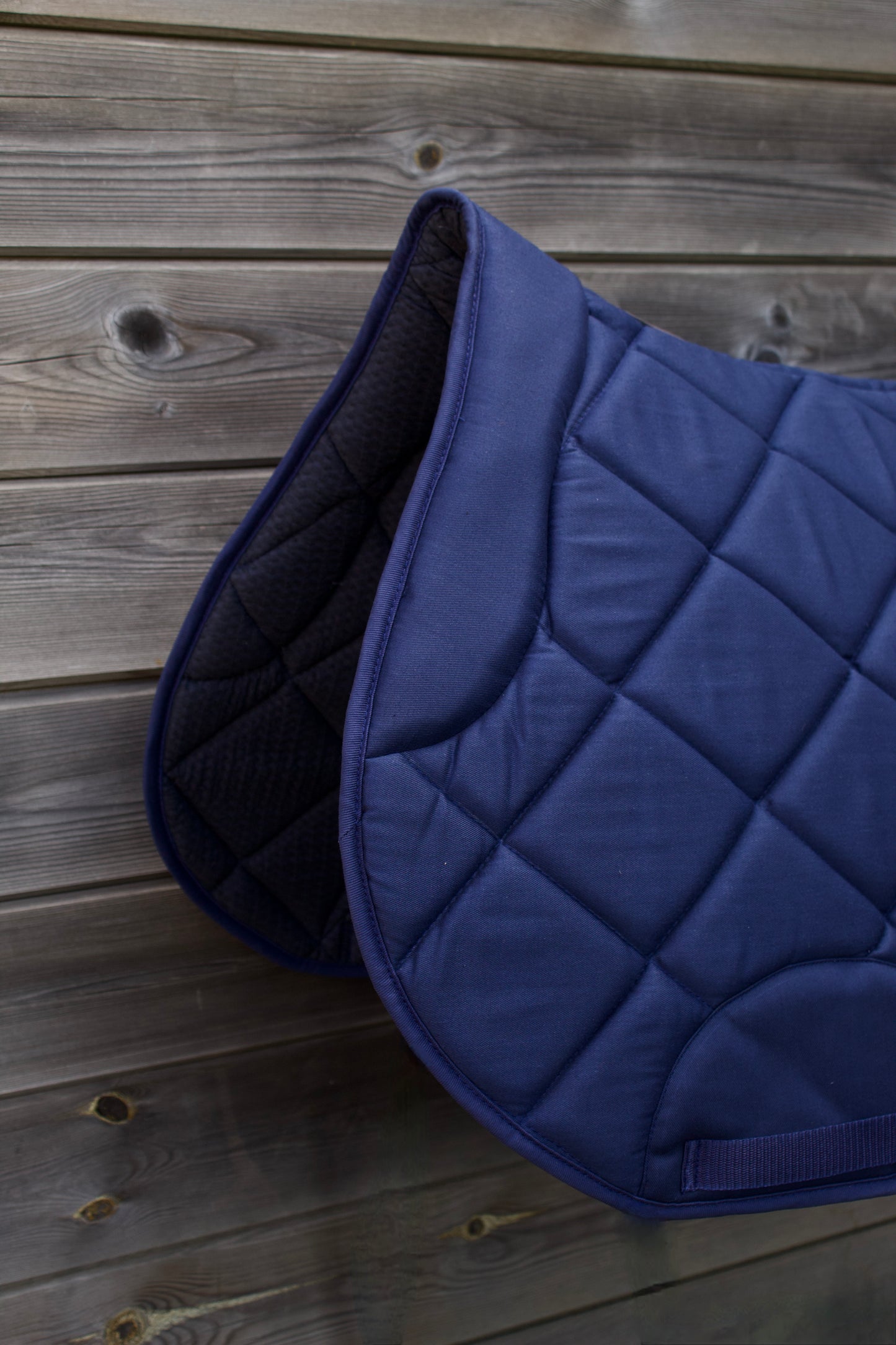 Leon - Midnight Blue & Red finish