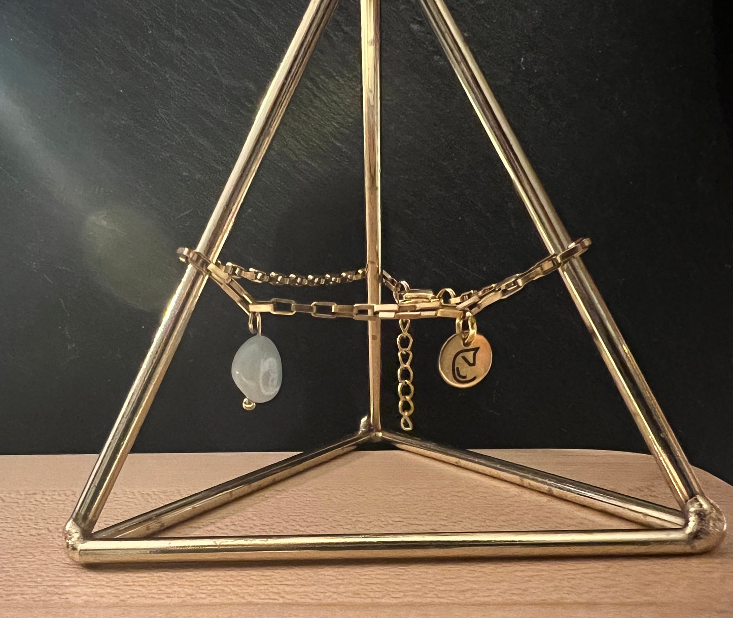 Goldenes Glücksarmband – reine Konsistenz – lila Jade – hellrosa