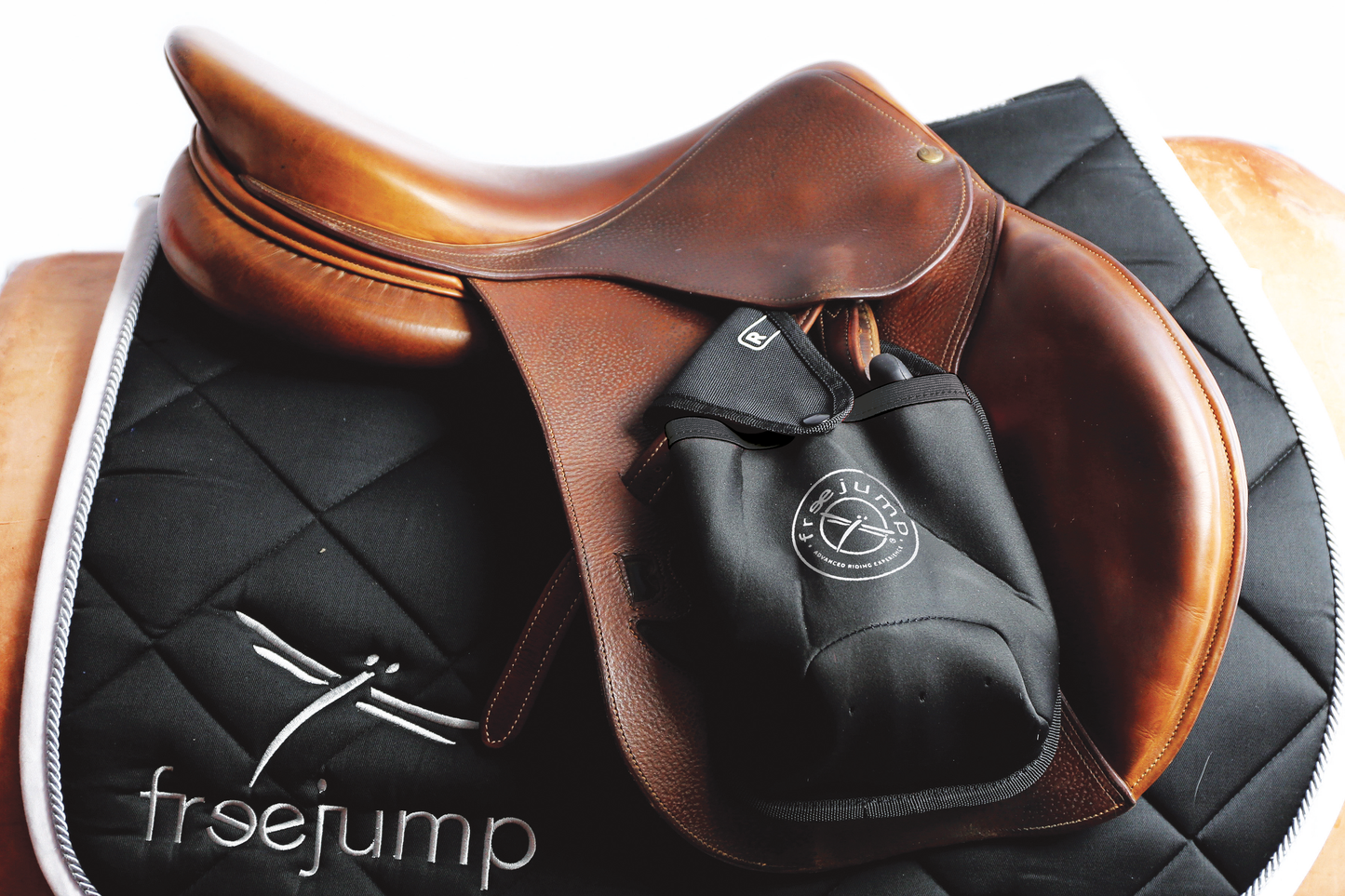 Freejump Stirrup pocket